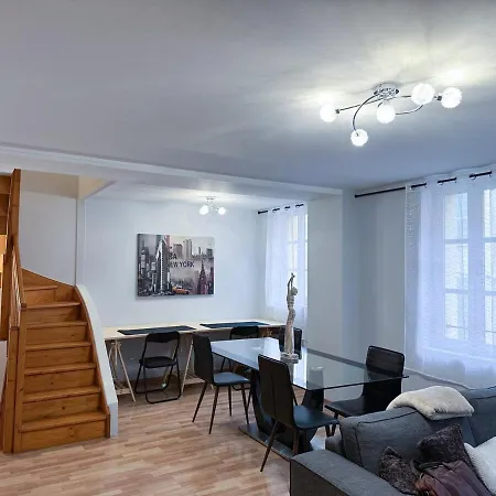 Maison 3 Chambres, Centre, Climatise, 6 Personnes *